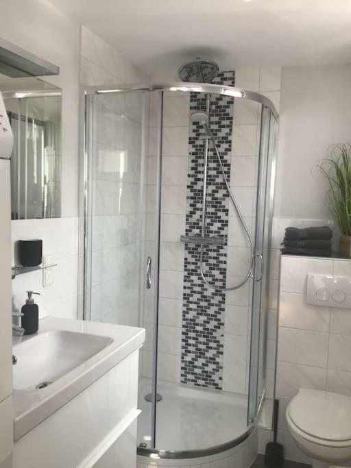 Ferienwohnungen Weber Butzbach Ngoại thất bức ảnh