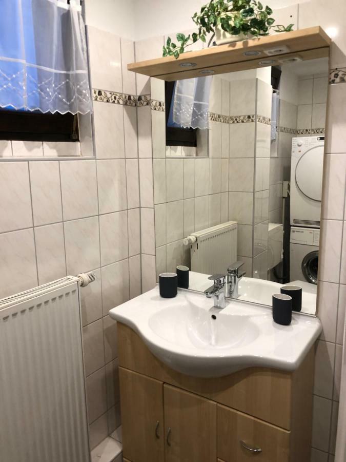 Ferienwohnungen Weber Butzbach Ngoại thất bức ảnh