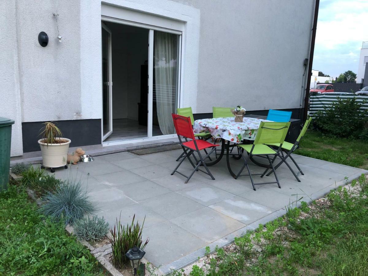 Ferienwohnungen Weber Butzbach Ngoại thất bức ảnh